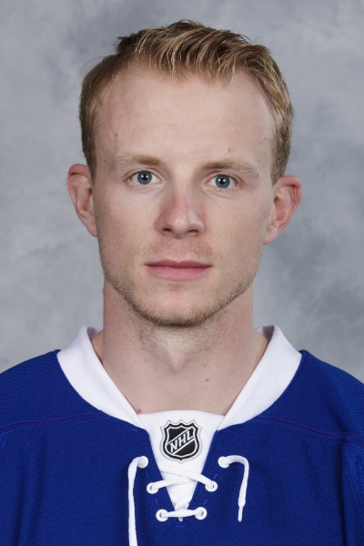 Crunch Take Game 1 6-3 Over Bruins