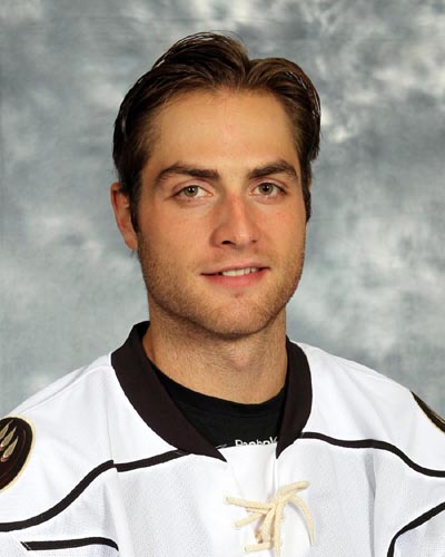 Hershey Bears goalie Braden Holtby records 70th Hershey win in