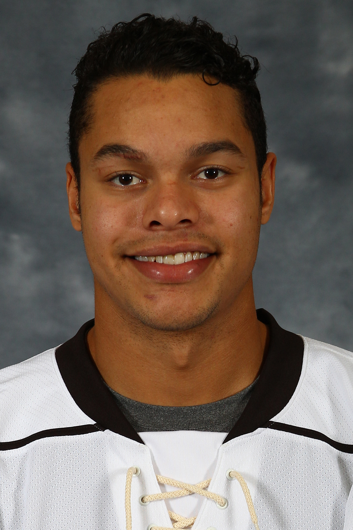 Madison Bowey Stats And Player Profile Theahl Com The American Hockey League